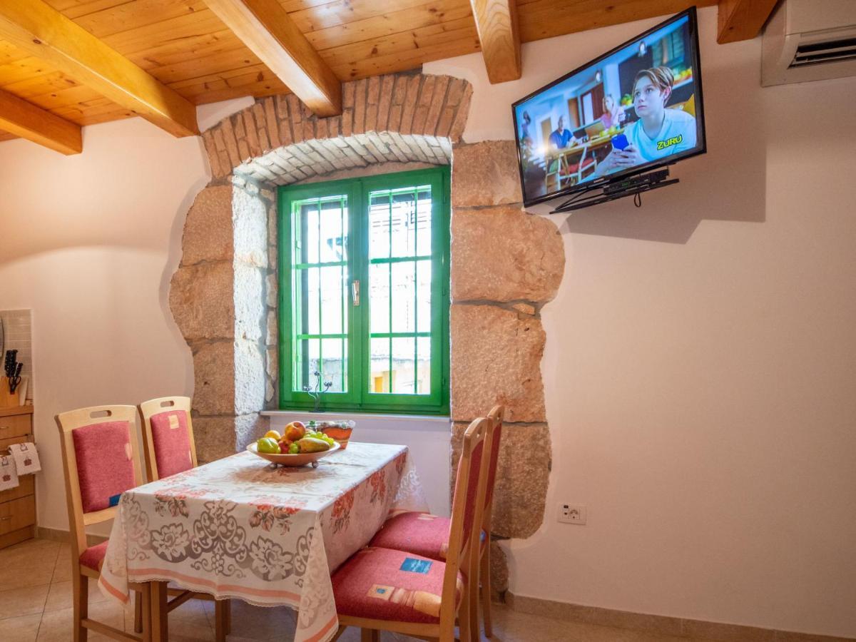 Apartment Kristijan By Interhome Brseč Eksteriør bilde